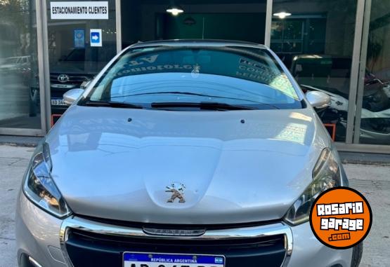 Autos - Peugeot 208 2017 Nafta 88000Km - En Venta