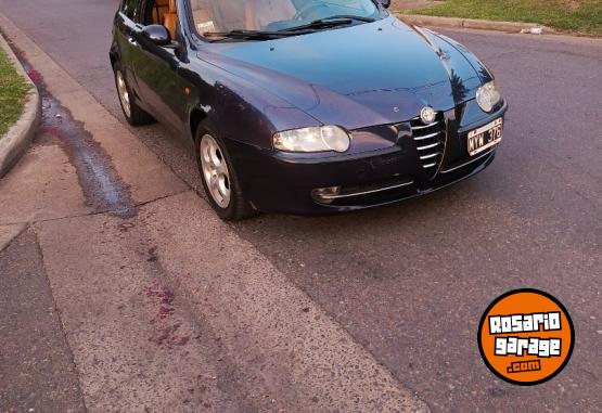 Autos - Alfa Romeo 147 2001 Nafta 233000Km - En Venta