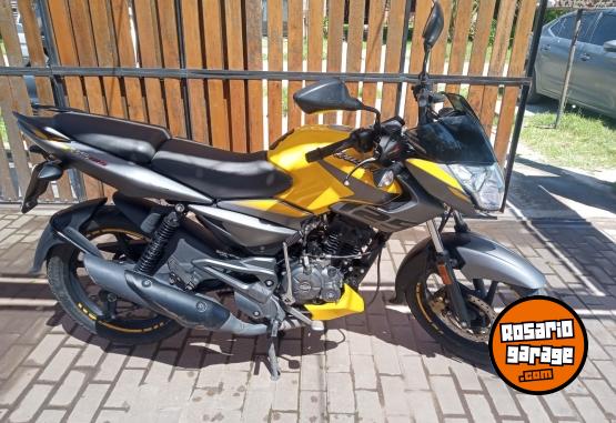 Motos - Bajaj NS 125 2021 Nafta 24000Km - En Venta