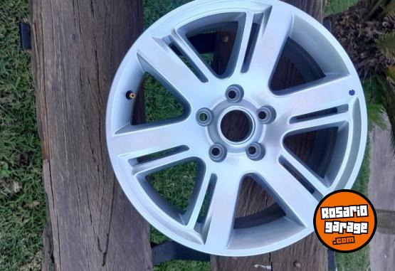 Accesorios para Autos - Llanta amarok 17 - En Venta