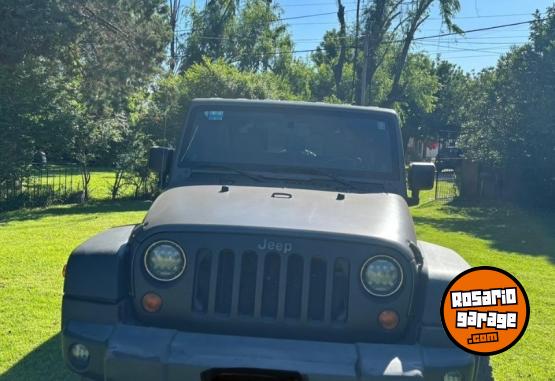 Camionetas - Jeep wrangler 5 puertas 2010 Nafta 130000Km - En Venta