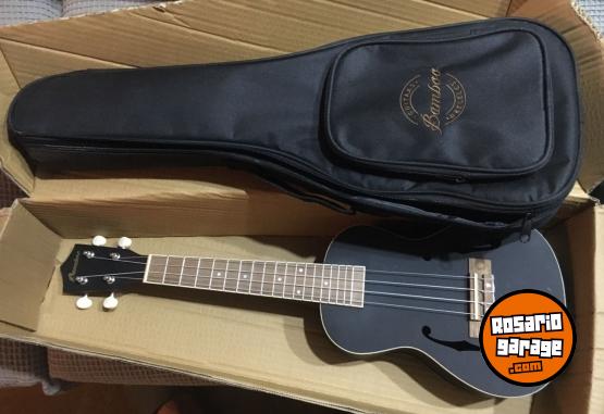 Instrumentos Musicales - UKELELE VIOLIN - En Venta