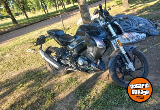 Motos - Benelli 180S 2022 Nafta 25000Km - En Venta