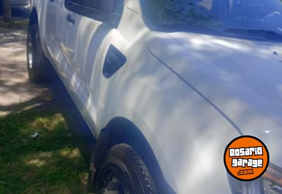 Camionetas - Ford RANGER 2014 Nafta 290000Km - En Venta