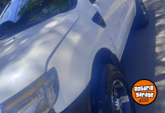 Camionetas - Ford RANGER 2014 Nafta 290000Km - En Venta