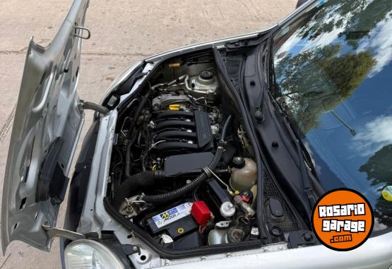 Utilitarios - Renault Kangoo 2017 GNC 145000Km - En Venta