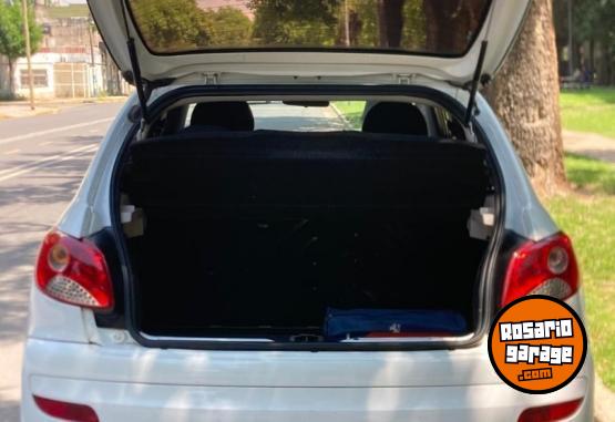 Autos - Peugeot 207 compact Allure 1,4 2015 Nafta 146000Km - En Venta