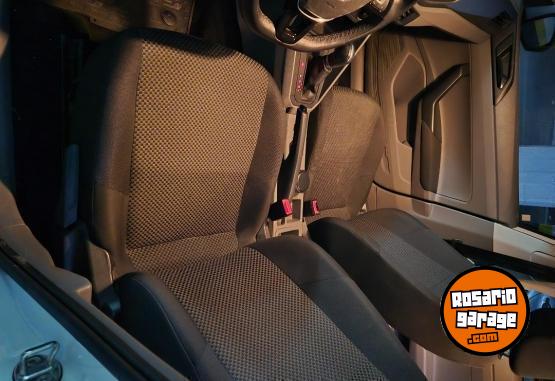 Autos - Volkswagen Virtus 2018 Nafta 135000Km - En Venta