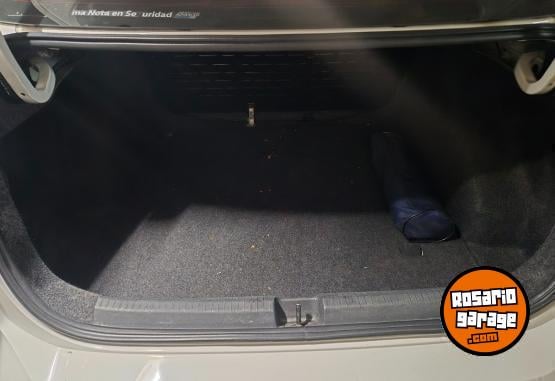 Autos - Volkswagen Virtus 2018 Nafta 135000Km - En Venta