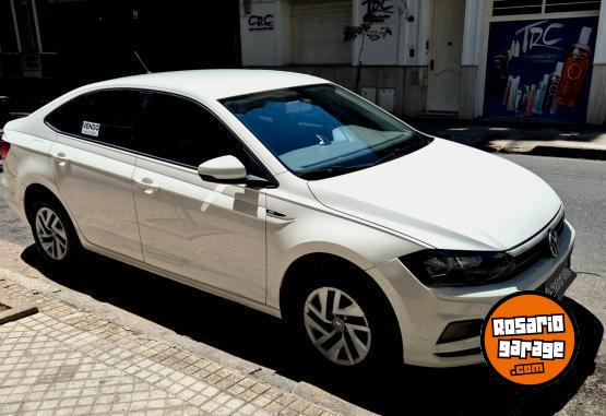 Autos - Volkswagen Virtus 2018 Nafta 129000Km - En Venta