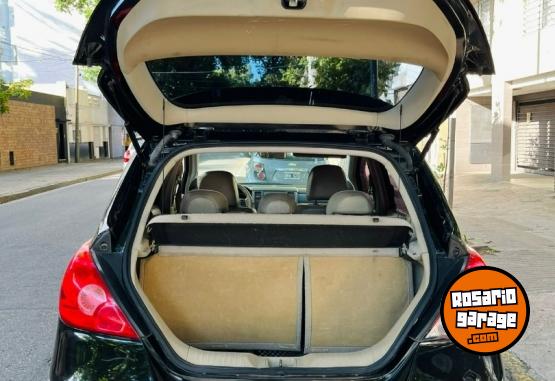 Autos - Nissan Tiida 2014 Nafta 131000Km - En Venta