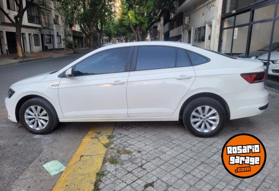 Autos - Volkswagen Virtus Confortline AT 2018 Nafta 129000Km - En Venta