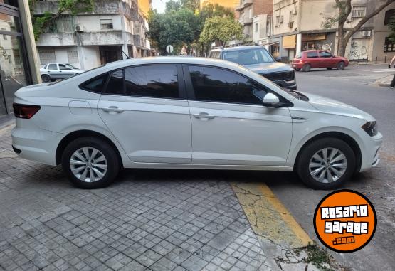 Autos - Volkswagen Virtus Confortline AT 2018 Nafta 129000Km - En Venta