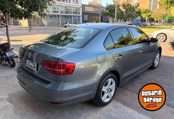 Autos - Volkswagen Vento Advance 2015 Nafta 115000Km - En Venta