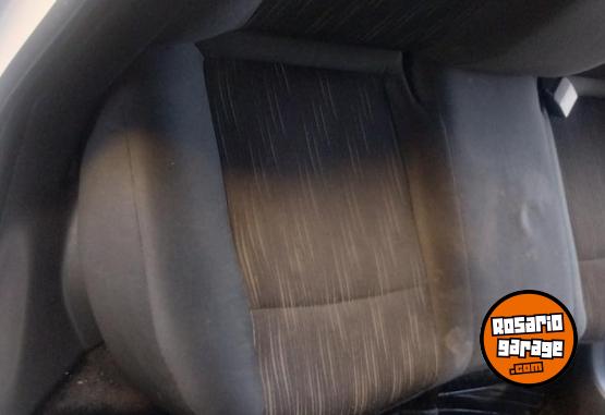 Autos - Renault Fluence confort plus 2014 Nafta 143000Km - En Venta