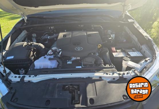 Camionetas - Toyota Hilux dx 2025 Diesel 4200Km - En Venta