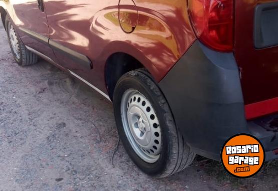 Utilitarios - Fiat doblo cargo active 2014 Nafta 118000Km - En Venta