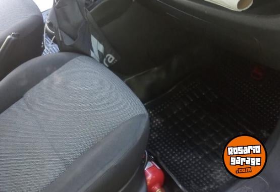 Utilitarios - Fiat doblo cargo active 2014 Nafta 118000Km - En Venta