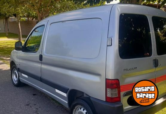 Utilitarios - Peugeot Partner HDI 1.6 2014 Diesel 111111Km - En Venta