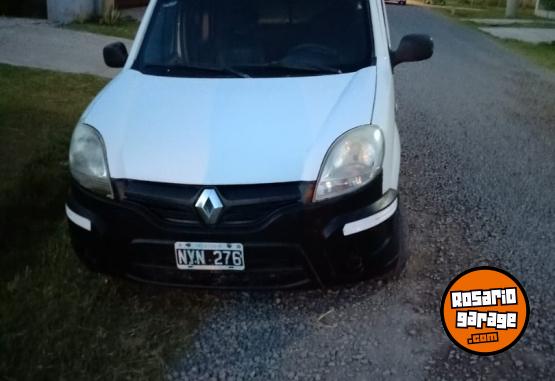 Utilitarios - Renault Kangoo 2014 GNC 111111Km - En Venta