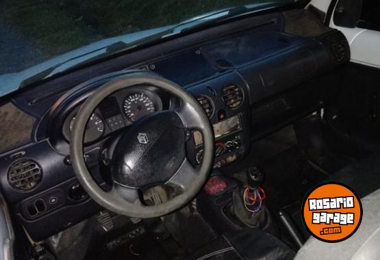 Utilitarios - Renault Kangoo 2014 GNC 111111Km - En Venta