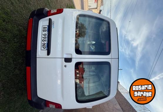 Utilitarios - Citroen Berlingo 2017 Diesel 117000Km - En Venta