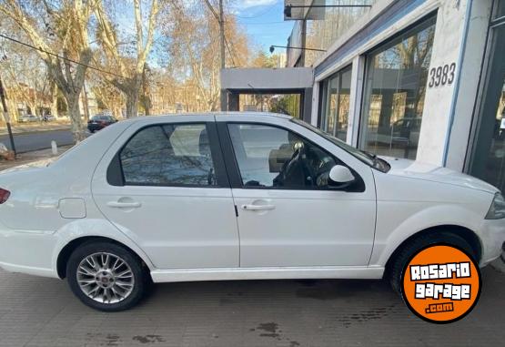 Autos - Fiat SIENA 2016 GNC 111111Km - En Venta