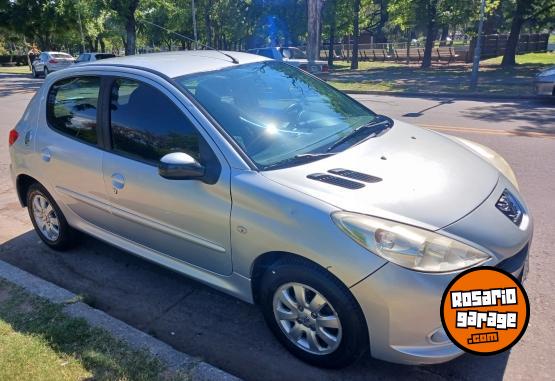 Autos - Peugeot 207 Compact 2010 Diesel 192000Km - En Venta