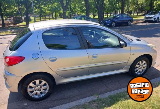 Autos - Peugeot 207 Compact 2010 Diesel 192000Km - En Venta