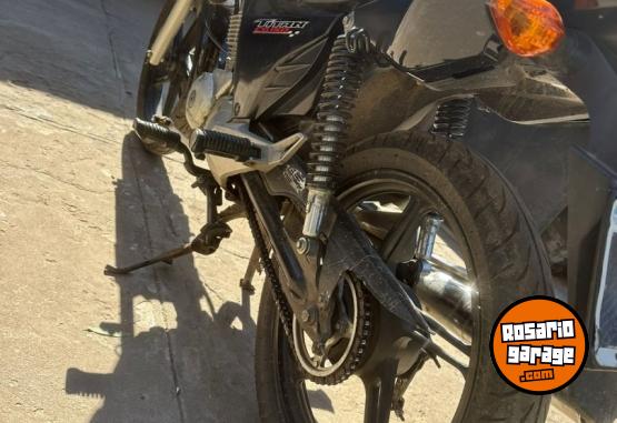 Motos - Honda New Titan 2015 Nafta 45000Km - En Venta