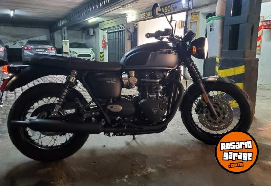 Motos - Triumph T 120 2022 Nafta 8000Km - En Venta