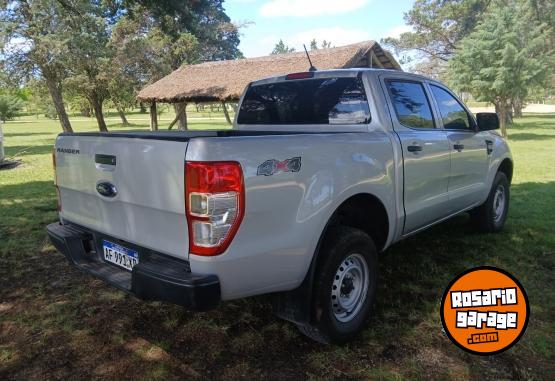 Camionetas - Ford Ranger 4x4 2023 Diesel 22000Km - En Venta