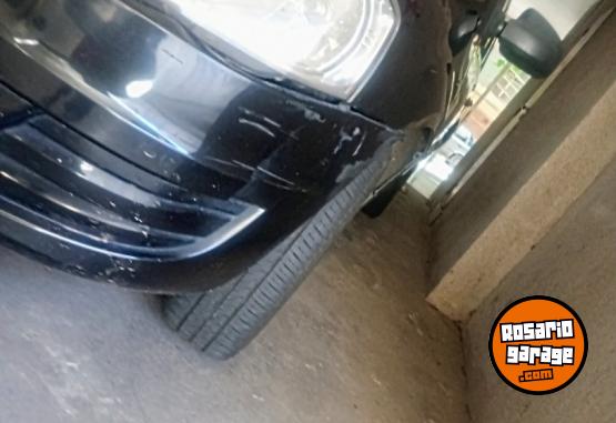 Autos - Renault Logan 2013 GNC 700000Km - En Venta