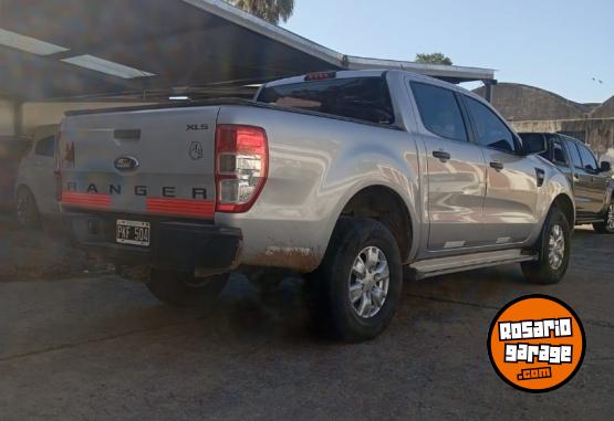 Camionetas - Ford Ranger XLS 3.2 4x2 2015 2015 Diesel 126000Km - En Venta