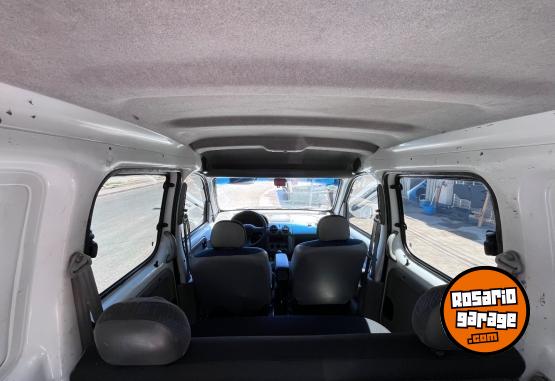 Utilitarios - Renault Kangoo 2011 GNC 201000Km - En Venta