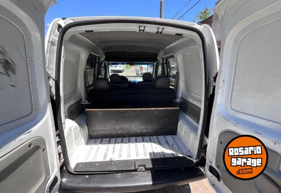Utilitarios - Renault Kangoo 2011 GNC 201000Km - En Venta