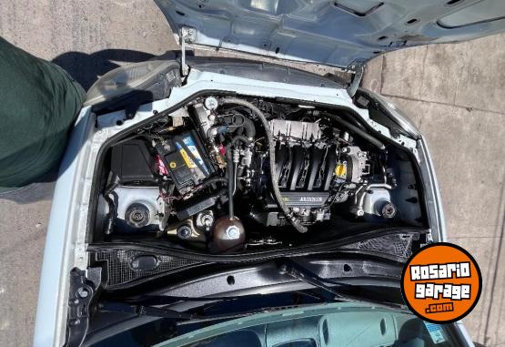 Utilitarios - Renault Kangoo 2011 GNC 201000Km - En Venta