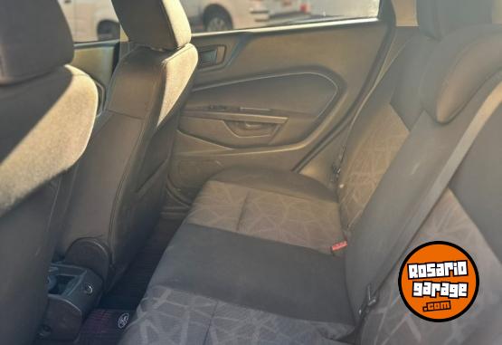 Autos - Ford Fiesta titanium 2011 GNC  - En Venta