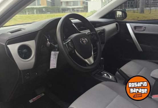 Autos - Toyota COROLLA XEI CVT 2018 Nafta 71000Km - En Venta