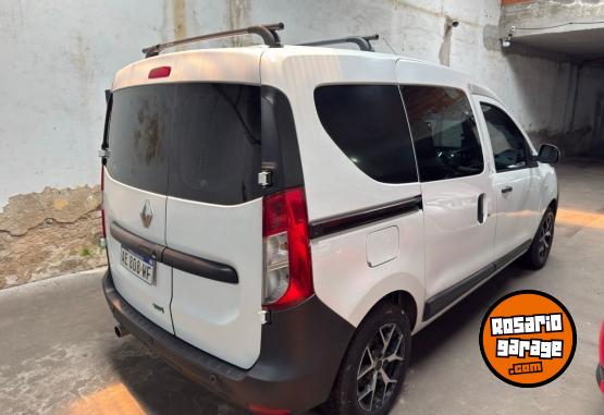 Utilitarios - Renault Kangoo II Express Emotion 2021 GNC 133000Km - En Venta
