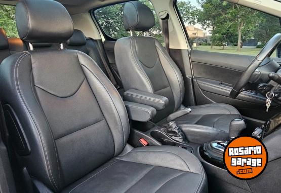 Autos - Peugeot 308 FELINE FOCUS C4 2017 Nafta 86000Km - En Venta