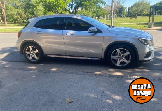 Autos - Mercedes Benz GLA 250 4MATIC 2018 Nafta 59000Km - En Venta