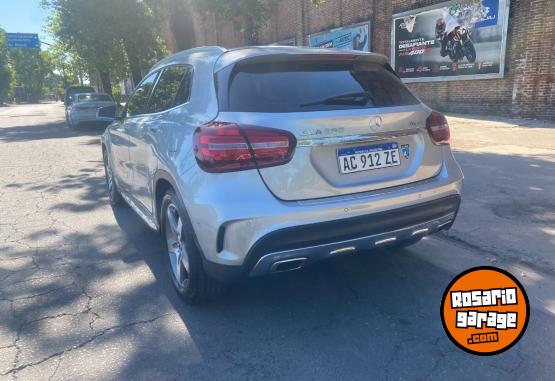 Autos - Mercedes Benz GLA 250 4MATIC 2018 Nafta 59000Km - En Venta
