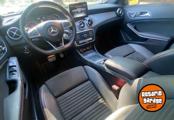 Autos - Mercedes Benz GLA 250 4MATIC 2018 Nafta 59000Km - En Venta