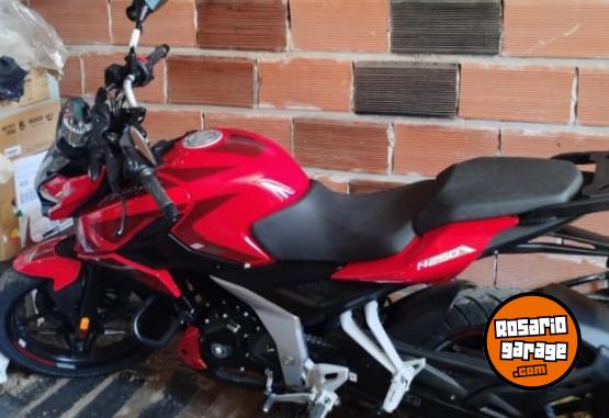 Motos - Bajaj N250 2025 Nafta 2900Km - En Venta