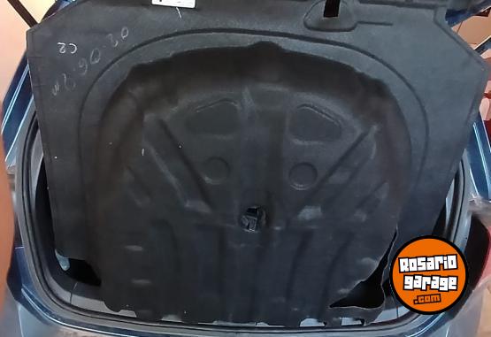 Accesorios para Autos - Alfombra piso bal VW Golf 7 Original - En Venta