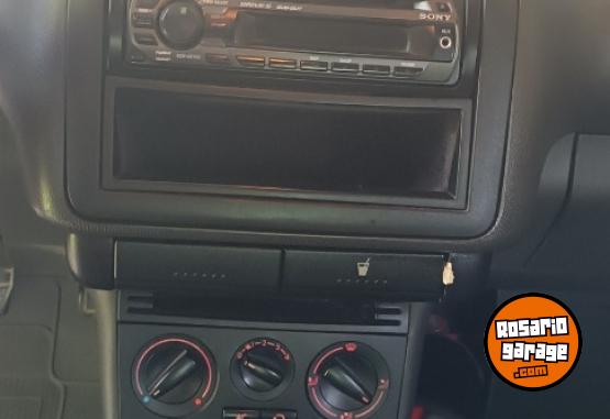 Autos - Volkswagen Polo 2006 GNC 236000Km - En Venta