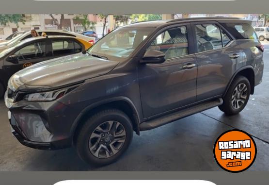Camionetas - Toyota SW4 2025 Diesel 21000Km - En Venta