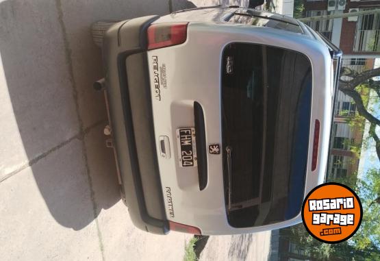 Utilitarios - Peugeot Partner patagnica 2006 Nafta 330000Km - En Venta