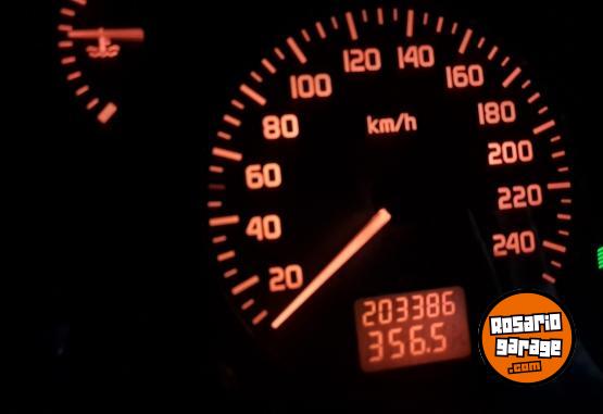 Autos - Renault MEGANE 1.9 DTI PACK PLUS 2009 Diesel 203000Km - En Venta